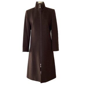 Classic Long Brown Coat – High Neckline, Two-Way Zipper & Structured Shoulders